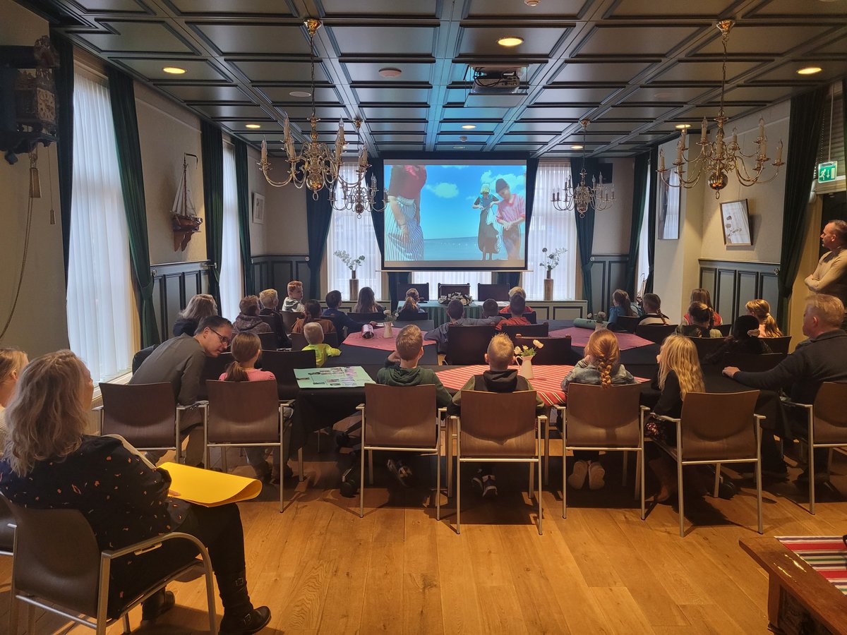Vanmorgen schoolklas nr. 20 ontvangen. De Vuurbaak uit Urk met 23 kinderen. Altijd leuk en gezellig. Deze maand nog 4 schoolklassen op de planning. #museumopurkistop