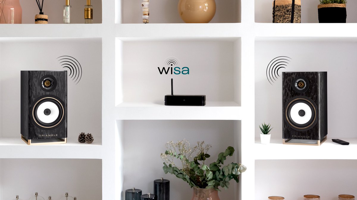 CAPELLA :  MUSIC EVERYWHERE ✨
Place your speakers freely in your listening room and enjoy your music in high definition thanks to WiSA technology. Then connect all your sources to the hub for the ultimate home cinema, vinyl or gaming experience.
#capella #hifi #highend #music