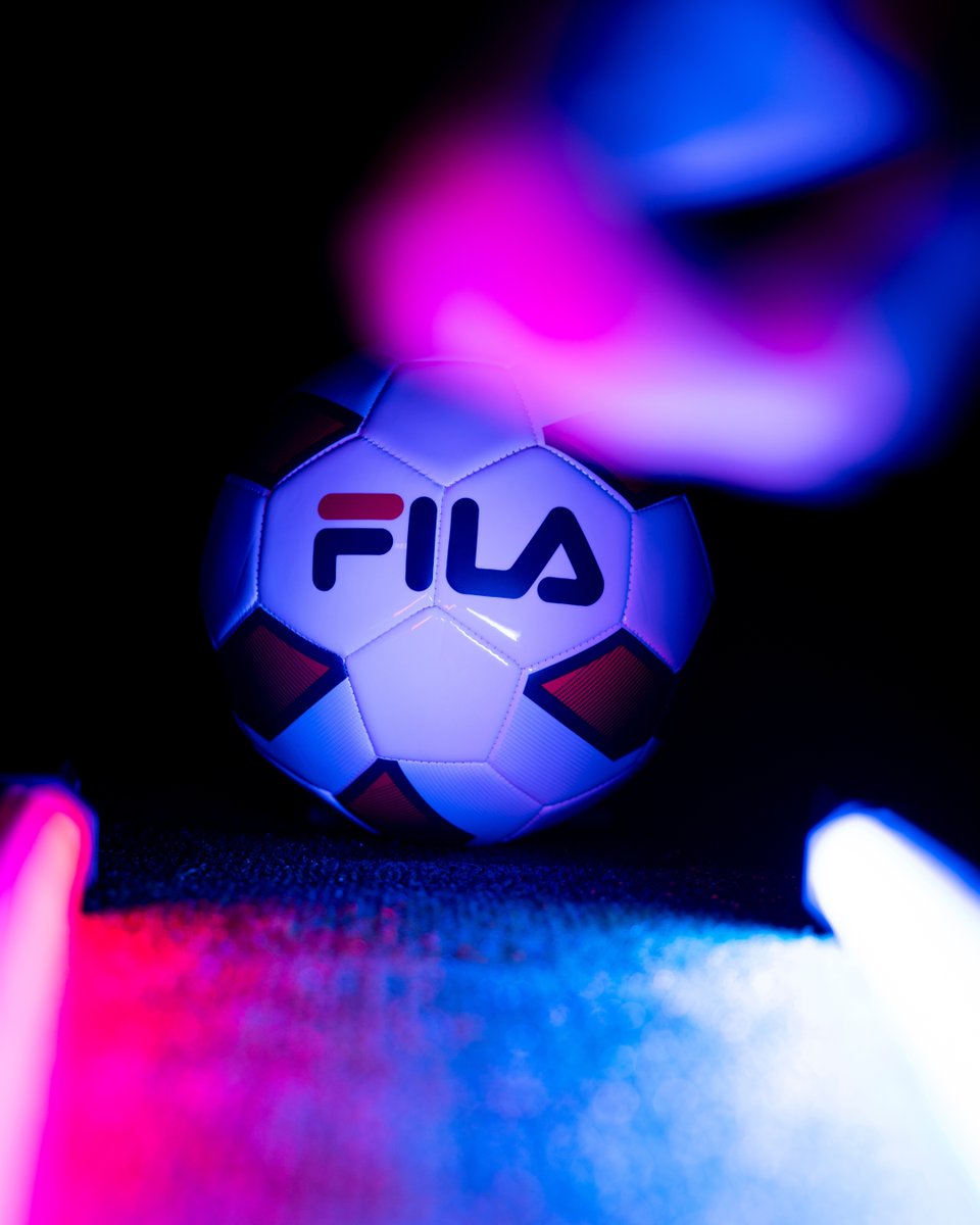 Fila_RSA's tweet image. Fun. Durable. Ready for action. 💥 Shop Fila Footballs now, available online &amp;amp; at select retailers.

#Fila #Filarsa #Football #Soccer #FilaFootball #YouthSports #FootballGear #SoccerLife #ActiveKids
