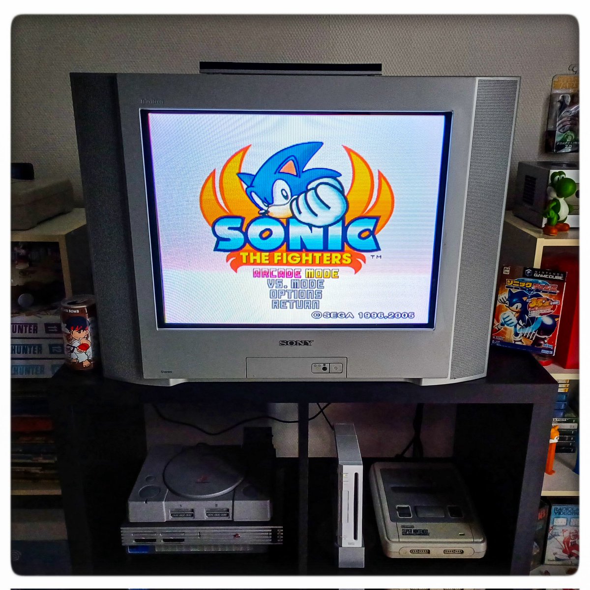 MisterKyleHyde's tweet photo. La bagarre de l'improbable ! #sonic #sonicthehedgehog #sonicthefighters #arcade #sega #nintendo #gamecube #retrogaming #crt #rgb #trinitron #versusfighting #sonicgemscollection #ntsc https://t.co/sl2dMRnXvx