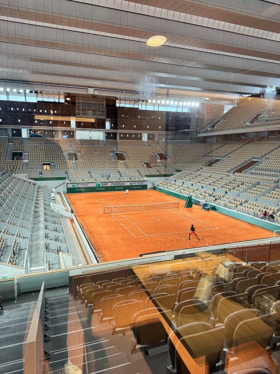 ZohoFrance's tweet photo. Zoho France était présent au Boost Event de la CCI à Roland Garros ! 🎾

Une formidable soirée dédiée au networking et aux échanges sur les perspectives d'avenirs avec des acteurs de différents secteurs, réunis dans ce lieu emblématique du sport et de la performance.

#BoostEvent https://t.co/1jBzZwQFcU