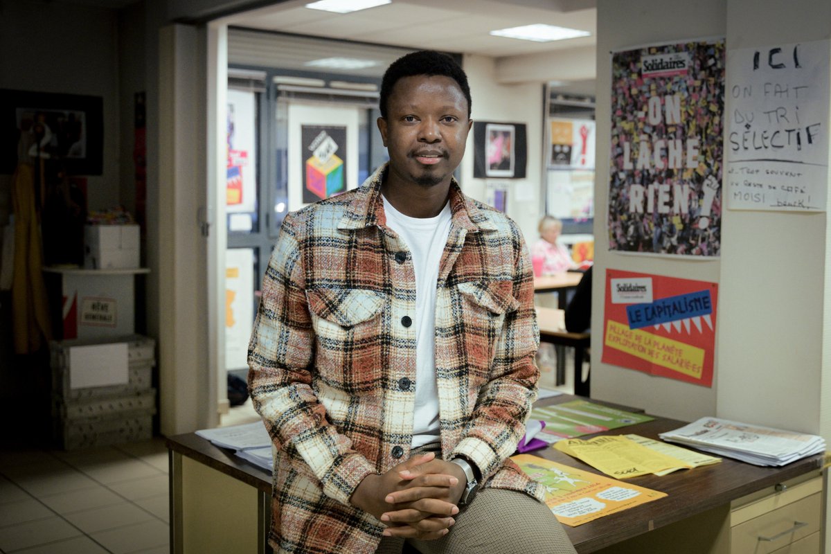 "Clermont ne veut pas de moi." Dix ans après son arrivée en France, Karim Barry est dans l'impasse. Etudiant diplômé, travailleur rigoureux, il est tombé sur le mur de la préfecture du Puy-de-Dôme. Sans titre de séjour, il a tout perdu. Chronique d'une descente aux enfers. ⬇️