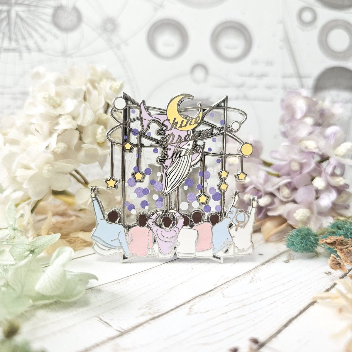 KoJikook's tweet photo. Link in bio
The last 2 silver are on my bigcartel now.
*** won't restock this item again
#btsgift #btspin #btspincollection #BTS #방탄소년단 #Namjoon #RM #Seokjin #Jin #Yoongi #SUGA #Hoseok #jhope #Jimin #Taehyung #V #Jungkook #Kpoppins #btsenamelpins #BTSpins #designdrop https://t.co/aNicALwP4j