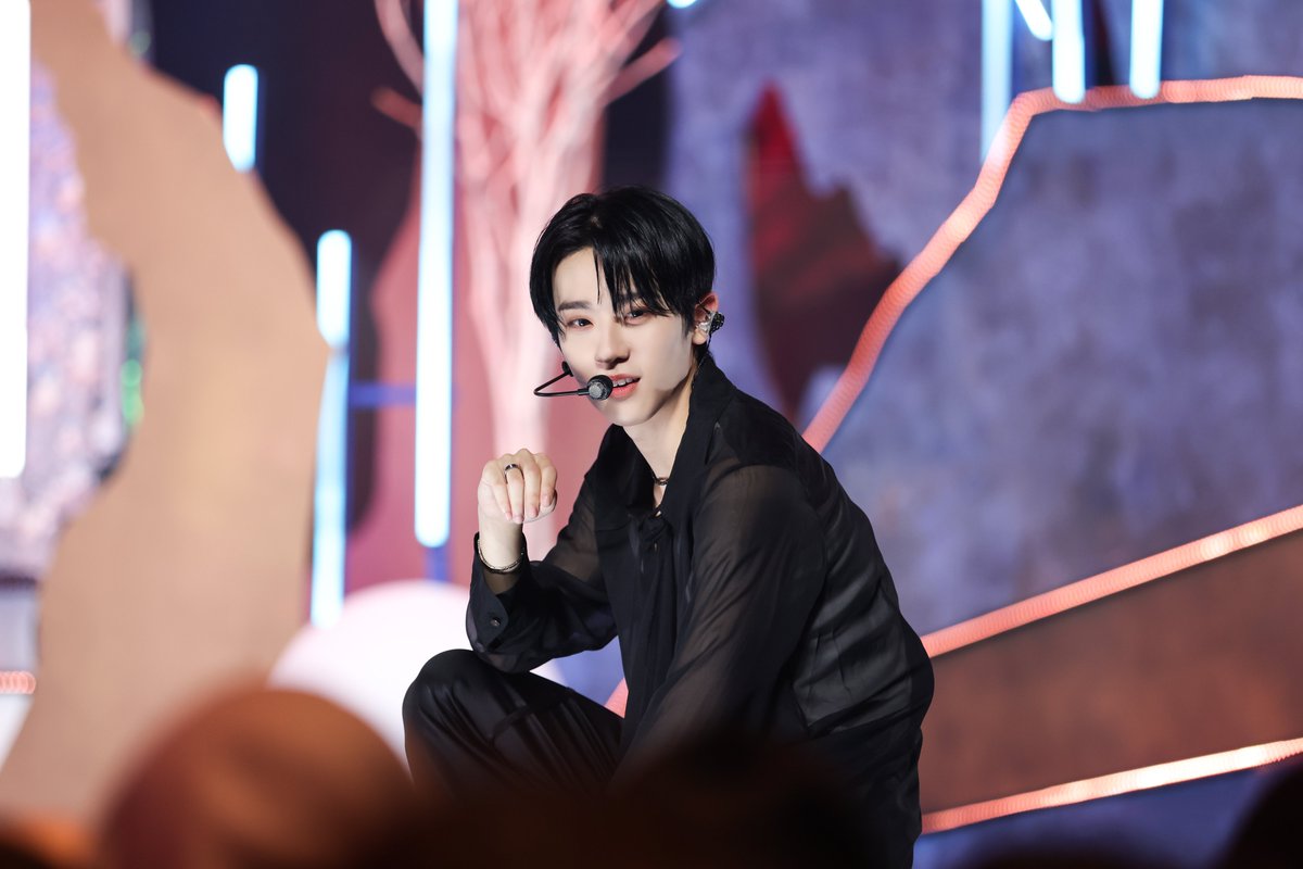 mbcplusm's tweet image. [쇼챔피언 현장포토]
▪︎EPEX - UNIVERSE▪︎

시작과 결말이 돼 줘💫

📷naver.me/5vcXG4cd

_
#쇼챔피언 #쇼챔 #ShowChampion
#EPEX #이펙스 #UNIVERSE #유니버스
#위시 #금동현 #뮤 #아민 #백승 #에이든 #예왕 #제프
@the_EPEX