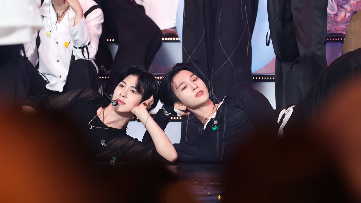 mbcplusm's tweet image. [쇼챔피언 현장포토]
▪︎EPEX - UNIVERSE▪︎

시작과 결말이 돼 줘💫

📷naver.me/5vcXG4cd

_
#쇼챔피언 #쇼챔 #ShowChampion
#EPEX #이펙스 #UNIVERSE #유니버스
#위시 #금동현 #뮤 #아민 #백승 #에이든 #예왕 #제프
@the_EPEX