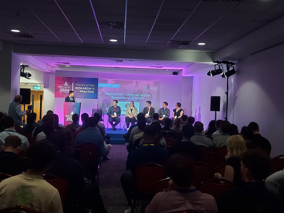 basem_uk's tweet photo. Day 2 of #BASEMConf24 is here! 🚀 We've got 3 workshops running simultaneously. Here’s a sneak peek at the Careers in SEM workshop, perfect for early-career docs looking to dive into Sports & Exercise Medicine. 🏃♂️💼 #SportsMedicine #FutureSportDocs https://t.co/o0RvaCaUb1