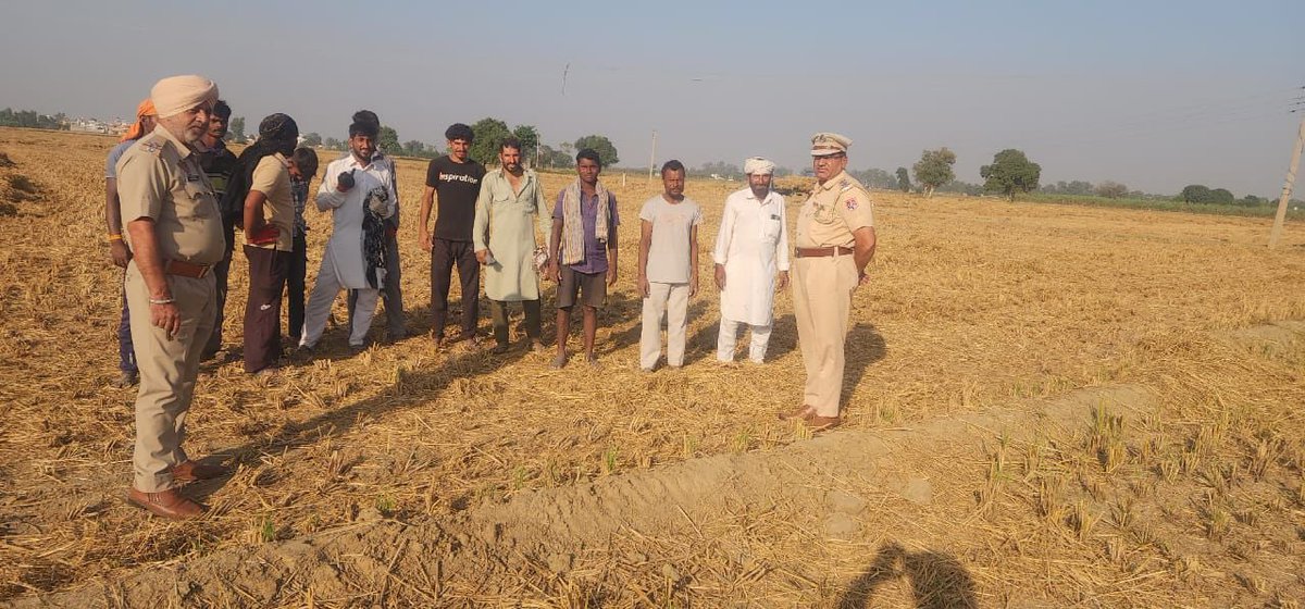 SBSNagarPolice's tweet photo. SBS Nagar Police is regularly conducting the patrolling across the district to curb the stubble burning and sensitise people about negative impacts of straw burning on environment.
#StopStubbleBurning #ConserveEnvironment https://t.co/onrWwhmhDs