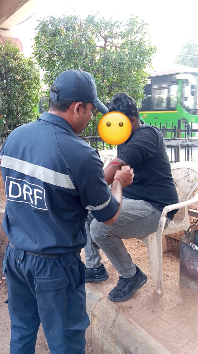 The DRF team provided first aid to an individual injured in a car-bike accident at the Greenland Signal.
<a href="/TelanganaCMO/">Telangana CMO</a>
<a href="/PrlsecyMAUD/">Secretary MAUD.</a>
<a href="/gadwalvijayainc/">Vijayalaxmi Gadwal, GHMC MAYOR</a>
<a href="/GHMCOnline/">GHMC</a>