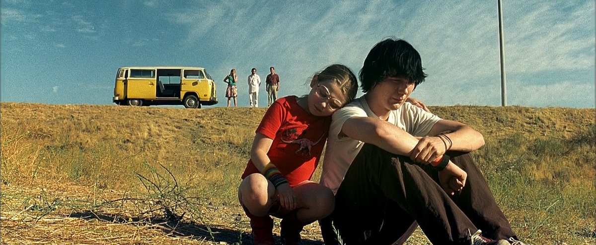 Cinemani4c's tweet photo. Little Miss Sunshine (2006) dir. Valerie Faris, Jonathan Dayton https://t.co/Wqsz3iVH1w