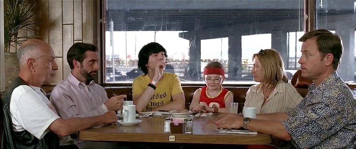 Cinemani4c's tweet photo. Little Miss Sunshine (2006) dir. Valerie Faris, Jonathan Dayton https://t.co/Wqsz3iVH1w