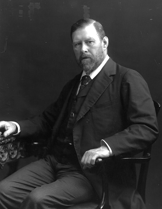 DarkLightBook's tweet photo. Today is Bram Stoker's birthday! Tonight, we perform his most terrifying ghost story, 'The Judge's House'. Join us for NIGHTMARES at @OtleyCourthouse. Very few tickets left! https://t.co/uAWSJm6NSK