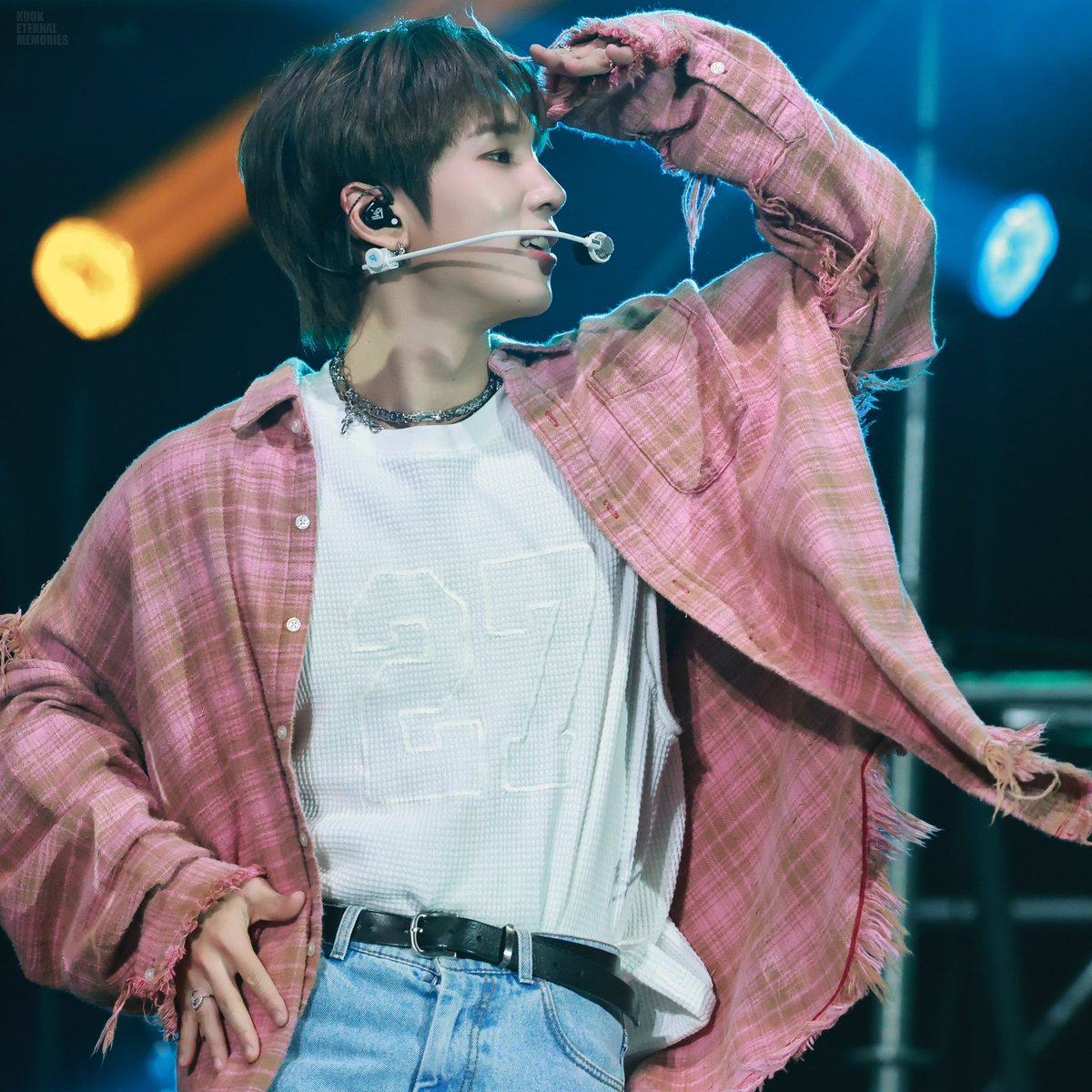 eternal960327's tweet photo. 231111 🎞️

#꾹이pic
#VANNER #배너
#SUNGKOOK #성국 #박성국 
#朴成國 #成國 #ソングク https://t.co/e0BAG6eNfH