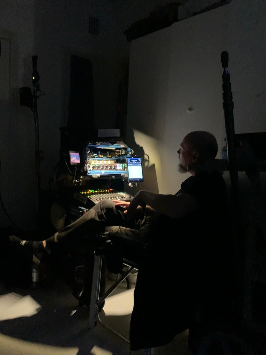 Elokuva- ja tv-alalla työskennellään paljon lyhyissä pätkissä. Freelancereiden tukeminen jo tuotantojen aikana auttaisi alan ammattilaista pysymään pidempään alalla.
<a href="/tyoterveys/">Työterveyslaitos</a> 
@APFIry 
<a href="/Journ_liitto/">Journalistiliitto</a> 
<a href="/SET_ry_/">SET ry.</a> 
ttl.fi/ajankohtaista/…