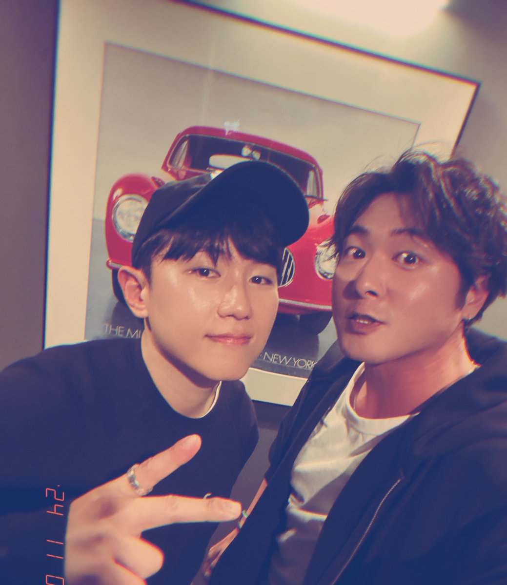 ikecas_Fujiwara's tweet photo. 韓国で苦楽を共にしたリードボーカル、イム・ハンビョルくんと東京で再会⤴️
今では韓国の大スター⭐️
「日本でもハンビョルの歌声を聴かせて」とお願いしました😆
そして美味しいご飯もご馳走になりました😁잘 먹었습니다~~ㅋㅋ
#Ast1 #イムハンビョル #임한별 #한별 #fの藤原 #藤原倫己 https://t.co/uF7LqpRusE