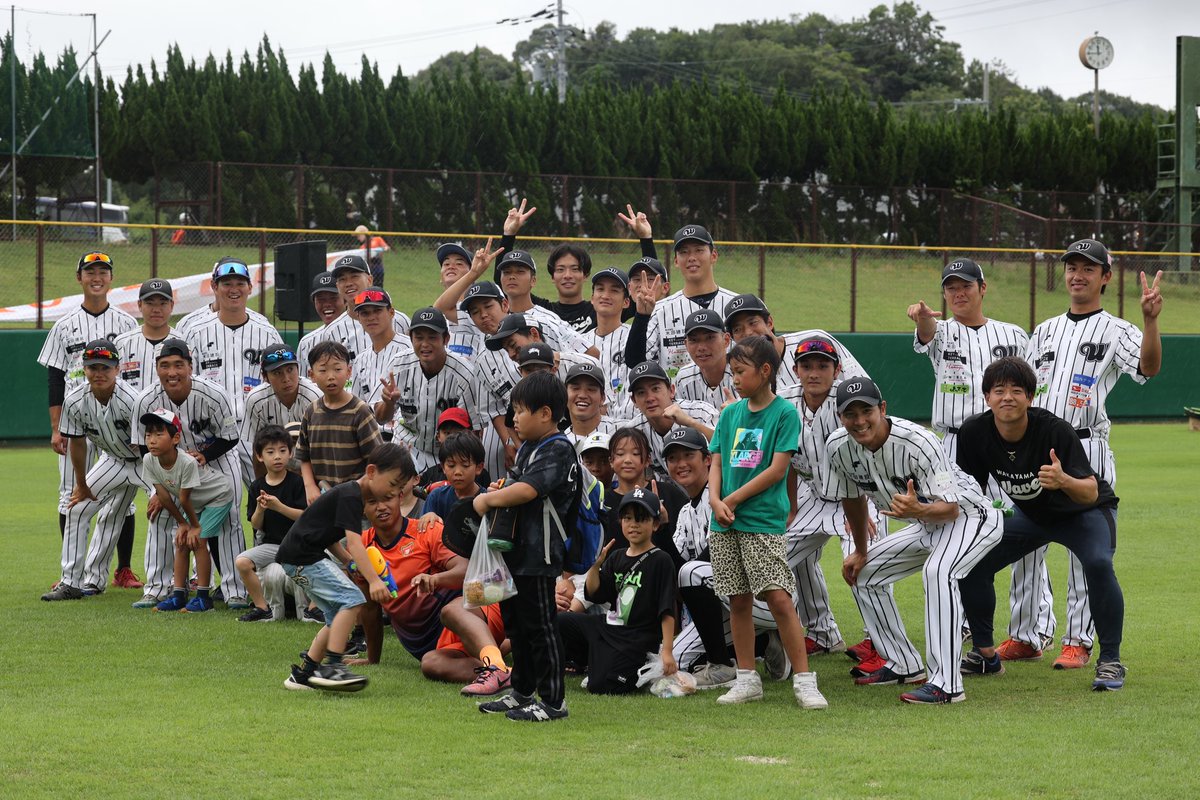 wakayama_waves's tweet photo. #独立リーグのココがすごい 👀

地元住民に愛される球団⚾️
シーズンを通してたくさんの方から応援をいただき、とことん夢を追うことができます❣️

子どもはもちろん大人の方も笑顔にできる野球がそこにはまってるはず🫵

あなたも一緒プロ野球選手になりませんか？

#野球
#プロ野球
#和歌山ウェイブス https://t.co/imWzFbIw64