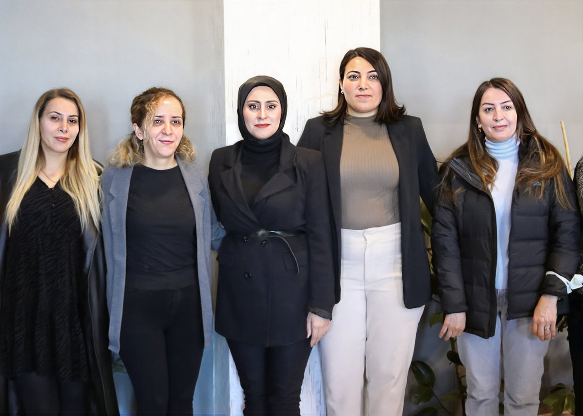 Van Büyükşehir Belediyesi Kadın Politikaları Daire Başkanı Refika Sönmez, 25 Kasım Kadına Yönelik Şiddete Karşı Uluslararası Mücadele ve Dayanışma Günü kapsamında bizleri ziyaret ederek çalışmalar hakkında görüş alışverişinde bulunduk.