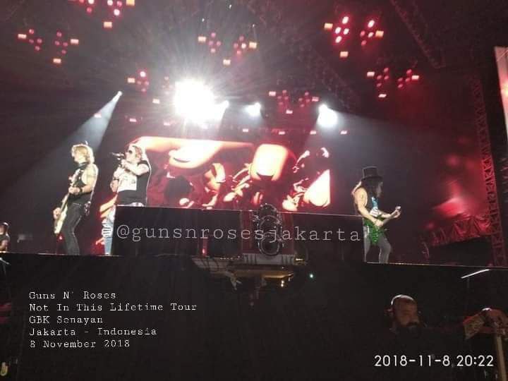 Flashback Guns N' Roses - Not In This Lifetime Tour
GBK, Jakarta 🇮🇩 8/11/2018.