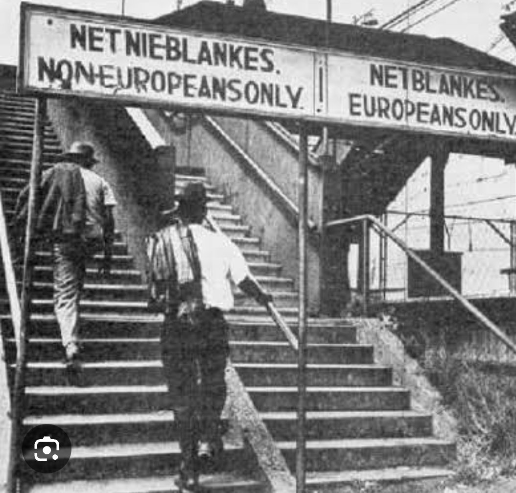 DesBailes's tweet photo. "Afrikaner" is not an ethnicity.
A self created racist cult of white supremacy .
Afrikaans speaking Europeans.
Nothing more and nothing less. @afriforum https://t.co/3ZiLhwUVew
