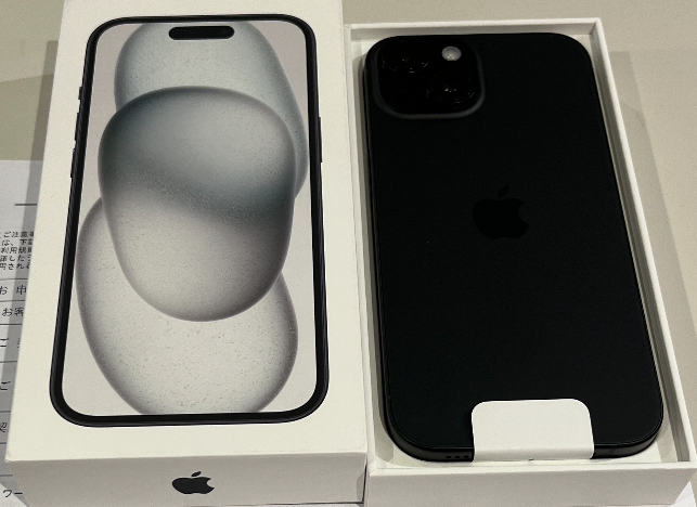 samotoku's tweet image. ドコモ光で83,200円もらってモバイル通信割引適用でirumo 3GB 880円 端末もiPhone15 1円！規制入る前にさくっと乗り換えしましょう。
#pr #incom 

✅️ポイントインカム申込みで2,000円分
pointi.jp/p/?a=rbf882014…
✅️ドコモ光で83,2000pt
pointi.jp/ad/149032/