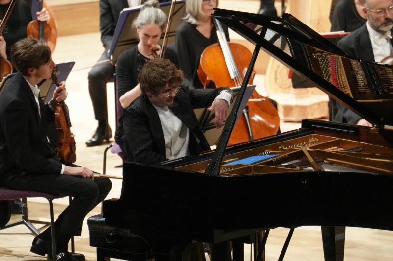 theartsdesk.com (@theartsdesk) on Twitter photo ★★★★ The dude who dazzles: Pavel Kolesnikov returned to the Hallé last night with a bobby-dazzler of a concerto writes <a href="/RobertBealeMcr/">Robert Beale</a> <a href="/BridgewaterHall/">The Bridgewater Hall</a> <a href="/the_halle/">The Hallé</a> theartsdesk.com/classical-musi… ★★★★ The dude who dazzles: Pavel Kolesnikov returned to the Hallé last night with a bobby-dazzler of a concerto writes <a href="/RobertBealeMcr/">Robert Beale</a> <a href="/BridgewaterHall/">The Bridgewater Hall</a> <a href="/the_halle/">The Hallé</a> theartsdesk.com/classical-musi…