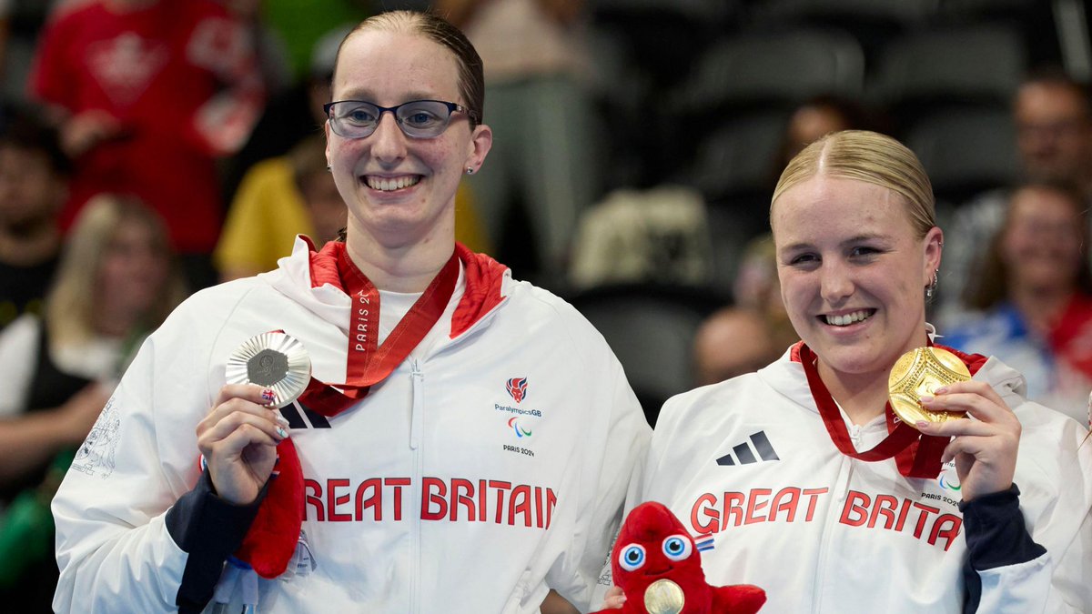 NHSEnglandLDN's tweet photo. Alongside her work, Callie-Ann is a Paralympic swimmer and represented @paralympicsgb in Paris this summer, winning silver in the S10 100m butterfly. 🥈

Congratulations, Callie-Ann and thank you for the work you do!

#WorldRadiographyDay

2/2 https://t.co/OechsBPNXC