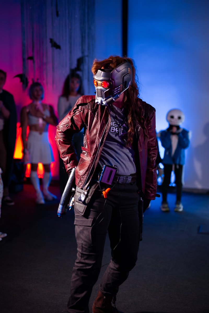 Hero_of_Badass's tweet photo. Dance off, bro! ✨
me as Star-Lady
ph: Daniil Primak
#GuardiansoftheGalaxy #cosplay #StarLord #StarLady https://t.co/qn9zBRx8D7