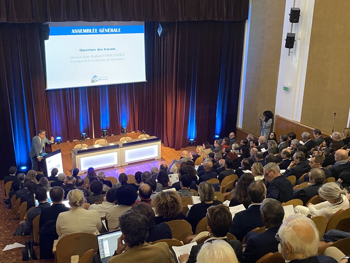 📣 𝗢𝘂𝘃𝗲𝗿𝘁𝘂𝗿𝗲 𝗱𝗲 𝗹’𝗔𝘀𝘀𝗲𝗺𝗯𝗹𝗲́𝗲 𝗚𝗲́𝗻𝗲́𝗿𝗮𝗹𝗲 𝗱𝗲 𝗹𝗮 𝗖𝗼𝗻𝗳𝗲́𝗿𝗲𝗻𝗰𝗲 𝗱𝗲𝘀 𝗯𝗮̂𝘁𝗼𝗻𝗻𝗶𝗲𝗿𝘀 !

Ce matin se sont ouverts les travaux de l'Assemblée générale de la <a href="/Conf_Batonniers/">ConférenceBâtonniers</a>  à Paris par le président <a href="/JRaphFernandez/">fernandez</a>. Une assemblée