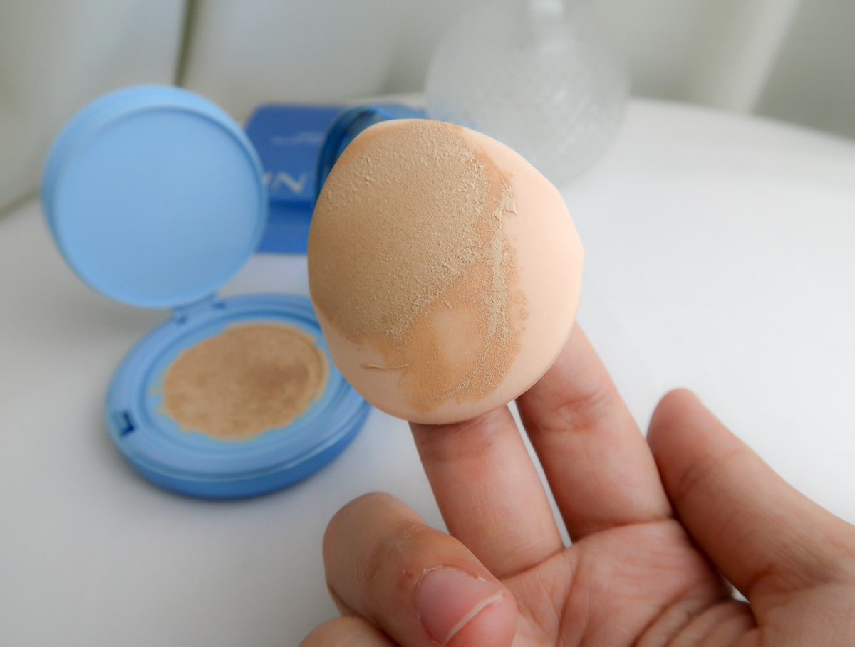 ยืนยัน นอนยันว่าคุชชั่น skintific ตลับฟ้า🩵 สูตรแมต ใช้แล้วผิวสวย ปกปิดเริ่ด แล้วติดทนเราทาแล้วไม่หยา ไม่แครกเลย นี่ชอบที่เค้ามีหลายเฉดให้เบือก แล้วสีเหมาะกับสีผิวคนไทยด้วย https://t.co/Tb9CoSkQBo