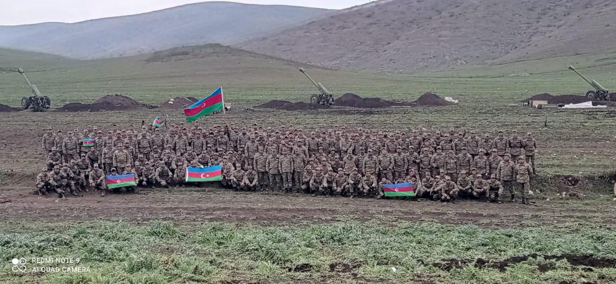 effctbttrfly's tweet photo. Qardaşım başda olmaqla bütün müharibə iştirakçılarını təbrik edirəm! Bu zəfər sizlərin əvəzolunmaz zəhmətiniz və şəhidlərimizin qanı bahasına qazanılıb! Allah şəhidlərimizə rəhmət etsin, qazilərimizə can sağlığı versin! Günümüz mübarək!
#8NoyabrZəfərGünü https://t.co/2x11gszwyk