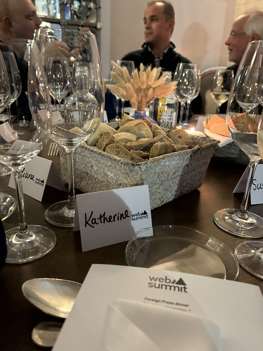 Katherine Farrell tweet media