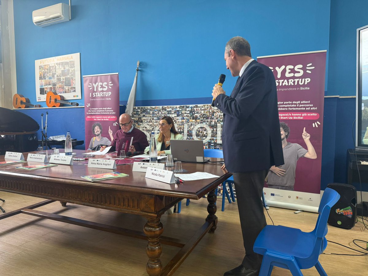 📌 È in corso presso l'Aula Magna del Liceo Statale “Pascasino” di Marsala (TP) l'evento di presentazione dei risultati del progetto #YesIStartUpSicilia promosso da <a href="/Regione_Sicilia/">Regione Siciliana</a> in collaborazione con l'Ente Nazionale Microcredito

Segui la diretta 👉 youtube.com/watch?v=sZJOkx…