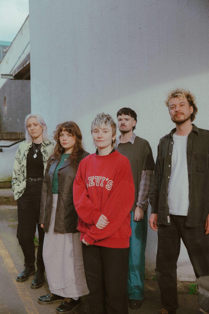 umarells tweet media