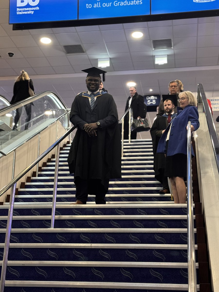 vwederian_beats's tweet photo. MSc Data Science and Artificial intelligence (Distinction) from the prestigious @bournemouthuni in the bag.
God did.
#datughelliboy #lifeofanentertaininggeologist #Urhobo https://t.co/nlMIYcjBX7