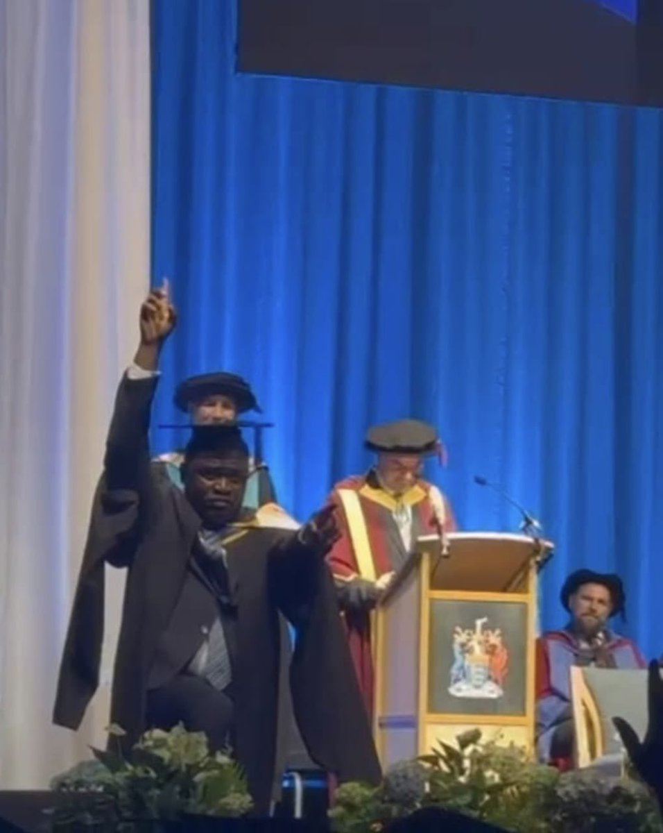 vwederian_beats's tweet photo. MSc Data Science and Artificial intelligence (Distinction) from the prestigious @bournemouthuni in the bag.
God did.
#datughelliboy #lifeofanentertaininggeologist #Urhobo https://t.co/nlMIYcjBX7