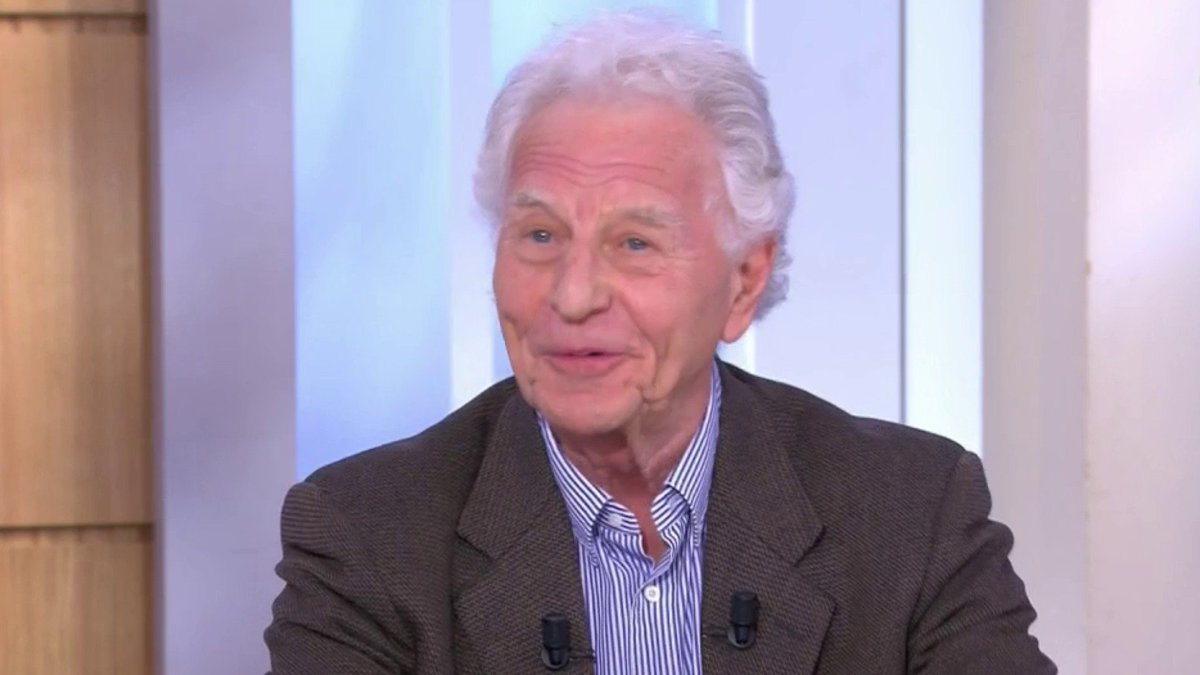 ⚖️ Auditionné par la commission d'enquête sur les violences sexuelles dans le cinéma et l'audiovisuel, 𝐑𝐨𝐛𝐞𝐫𝐭 𝐍𝐚𝐦𝐢𝐚𝐬, 𝐞𝐱-𝐩𝐚𝐭𝐫𝐨𝐧 𝐝𝐞 𝐥'𝐢𝐧𝐟𝐨 𝐝𝐞 𝐓𝐅𝟏, a été interrogé sur le cas PPDA.

Le père de Fabien Namias a reconnu que la direction de <a href="/TF1/">TF1</a>