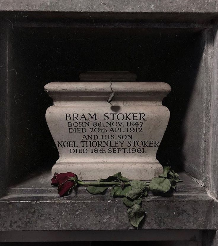 Abraham ‘Bram’ Stoker was born in Dublin today in 1847. His Gothic masterpiece Dracula was published in 1897, and from that day forth vampires would never be the same again... 🦇
