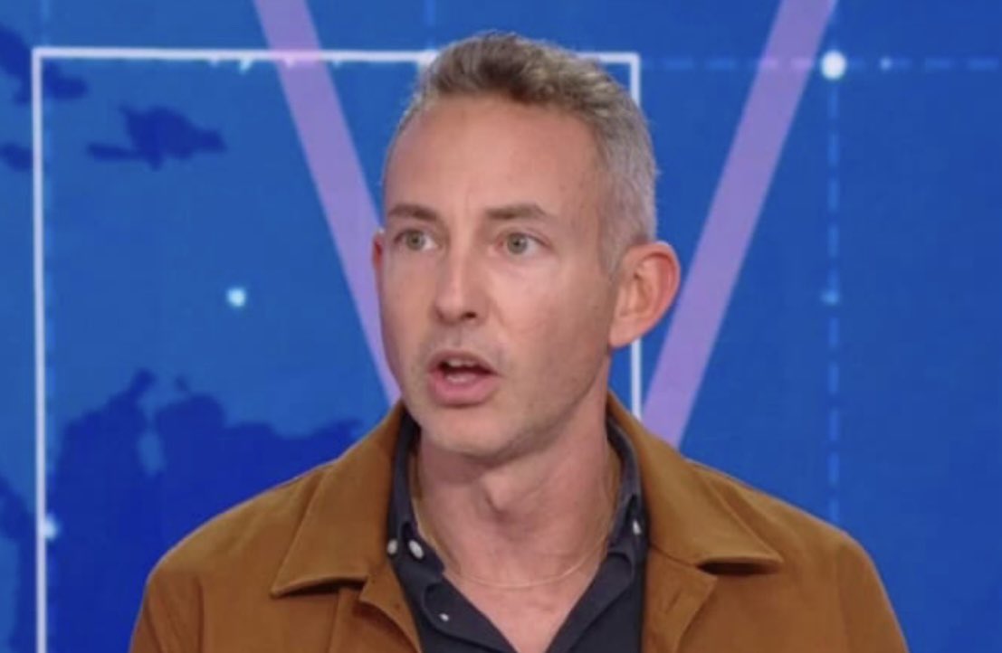 SUV / logement / transport : le sénateur de Paris Ian Brossat veut interdire : 

👉🏻 les SUV (𝘴𝘢𝘶𝘧 𝘢̀ 𝘊𝘢𝘭𝘷𝘪) ;
👉🏻 les résidences secondaires (𝘴𝘢𝘶𝘧 𝘢̀ 𝘊𝘢𝘭𝘷𝘪);
👉🏻 les voyages en avion (𝘴𝘢𝘶𝘧 𝘷𝘦𝘳𝘴 𝘊𝘢𝘭𝘷𝘪) ; 
👉🏻 les riches (𝘴𝘢𝘶𝘧 𝘢̀ 𝘊𝘢𝘭𝘷𝘪) ;