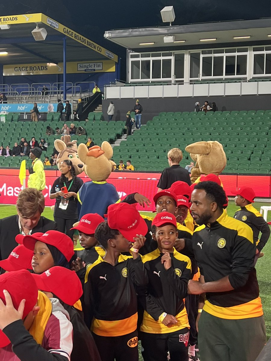 kevantan_11's tweet image. Finally went to see the Socceroos mascot after 10 years.

#Socceroos #DifferentBreed #Maloo #mascot #mascots #Socceroosmascot #MiniRoos #MiniRoosMascots #AUSvPLE #AUSPLE #FIFAWC #FIFAWC2026 #FIFA #WorldCupQualifiers #AFC #fifaworldcup #AFCQualifiers #perth #australia #Palestine