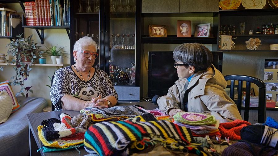 GeneracionD_es's tweet image. 💰Este en domingo en #EnRouter, Thais Villas se desplaza hasta la comarca del #Berguedà para investigar cómo las tecnologías facilitan la relación de sus habitantes con el dinero.

⏰ 14.45 h
📺@la2_tve (Cataluña)
📲 @rtveplay

#EnRouter #GeneraciónD