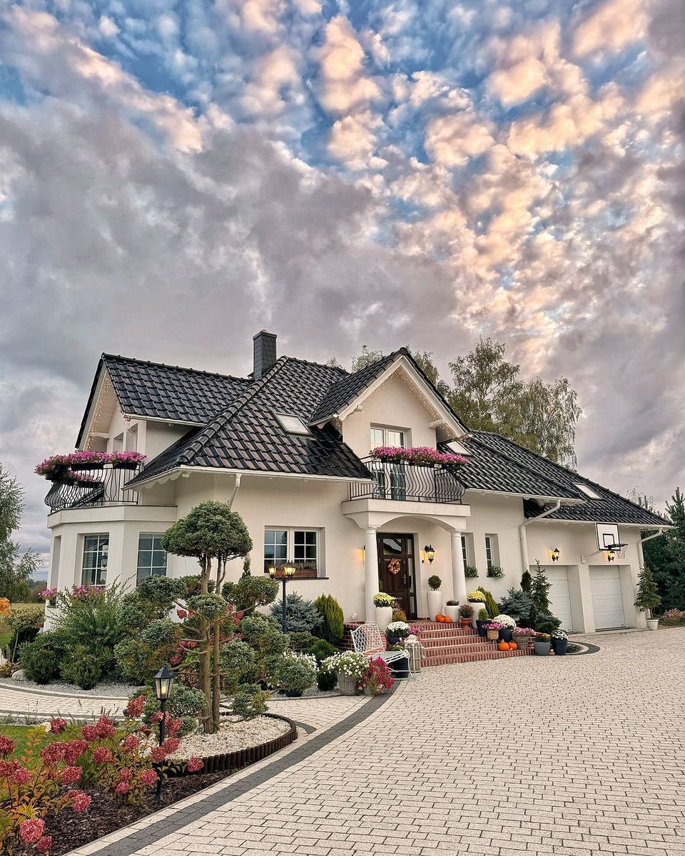INTERIORPORN1's tweet photo. imagine coming home to this 🥺 https://t.co/G782gKismA