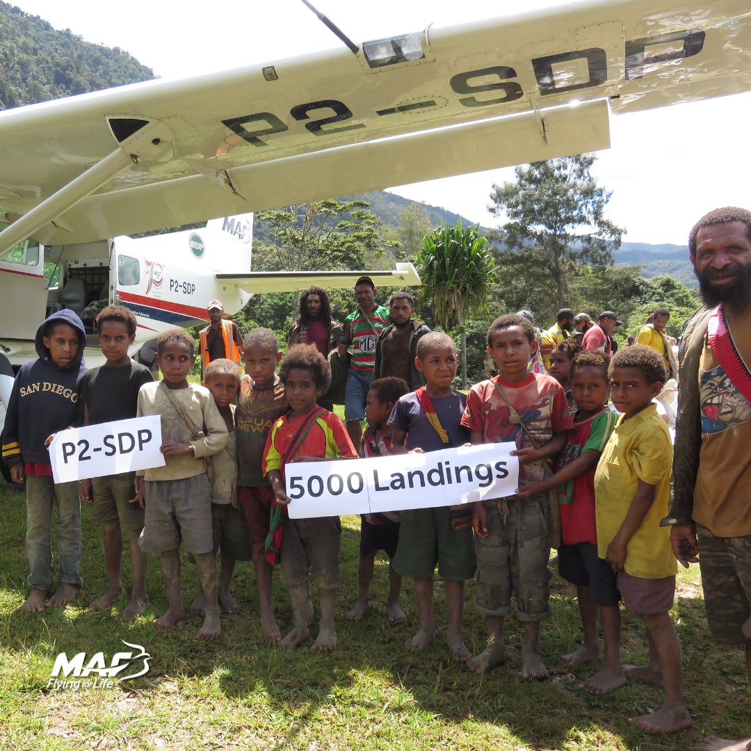 flying4life's tweet photo. MAF pilot Bridget Ingham flew the Cessna Caravan P2-SDP on an unforgettable mission, marking its 5000th landing while serving communities across Papua New Guinea. ๐
Thank you, Bridget and all other pilots, for flying hope across PNG!
๐ท Mandy Glass
#MAFPNG #MissionMilestone https://t.co/n8grVOIqKx