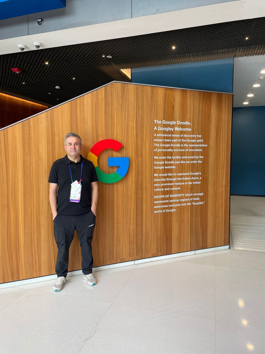 celilcan's tweet photo. Google Ürün Uzmanları Zirvesi için Hindistan Ofisi’ndeyiz. Soruları varsa iletelim :)

#PeSummit24 https://t.co/FjER88Fi7G