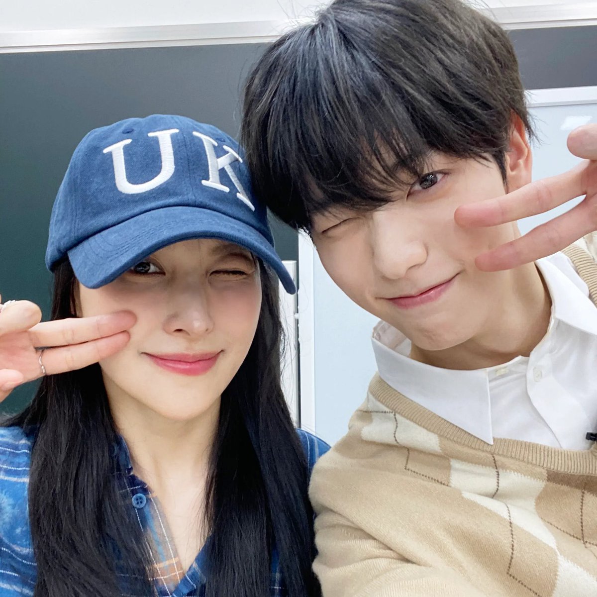 SOOBIN with Gyuri of KARA! 🥹