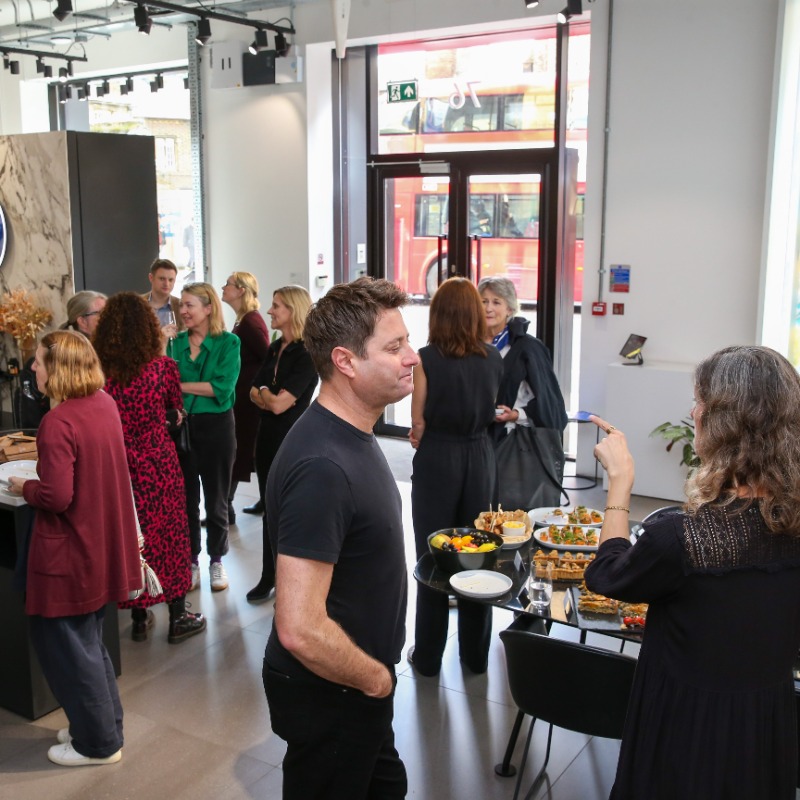 Ideal Standard UK (@idealstandarduk) on Twitter photo We recently hosted an exclusive media event with <a href="/MrGeorgeClarke/">George Clarke</a> at our London showroom.
Discussions covered his key focuses for #InteriorDesign and the need to specify products built with #sustainability in mind! 🍃
#RemarkableRennovations #SustainableDesign #BathroomDesign We recently hosted an exclusive media event with <a href="/MrGeorgeClarke/">George Clarke</a> at our London showroom.
Discussions covered his key focuses for #InteriorDesign and the need to specify products built with #sustainability in mind! 🍃
#RemarkableRennovations #SustainableDesign #BathroomDesign