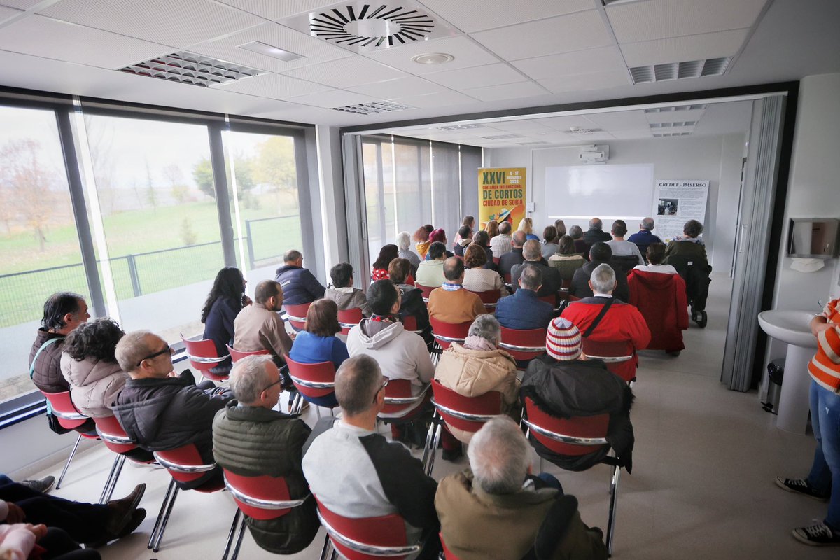 La mañana comienza en #cortossoria24 en el gran día de la inauguración con la proyección de ‘Para Sonia’ y ‘Actos por partes’ de <a href="/SergioMiln/">Sergio Milán</a> en el   CREDEF <a href="/Imserso/">Imserso</a> 

¡Mil gracias Sergio Milán! ¡Muchísimas gracias a todos y todas por venir! 
<a href="/Ayto_Soria/">Ayuntamiento de Soria</a> <a href="/cjuventudsoria/">Concejalía Juventud</a>