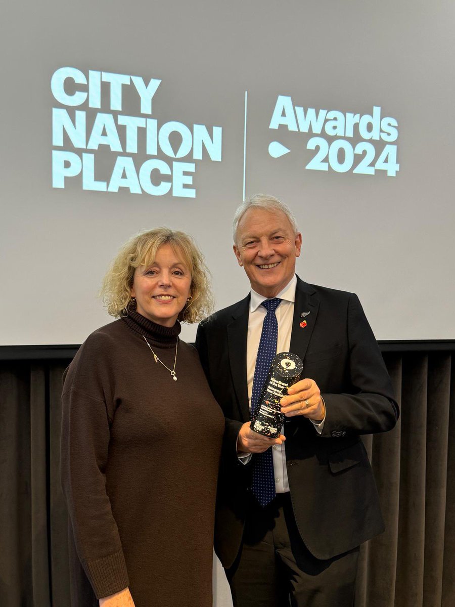 Proud to pick up on behalf of New Zealand the top award for Place Brand of the Year at the City Nation Place Awards in London!