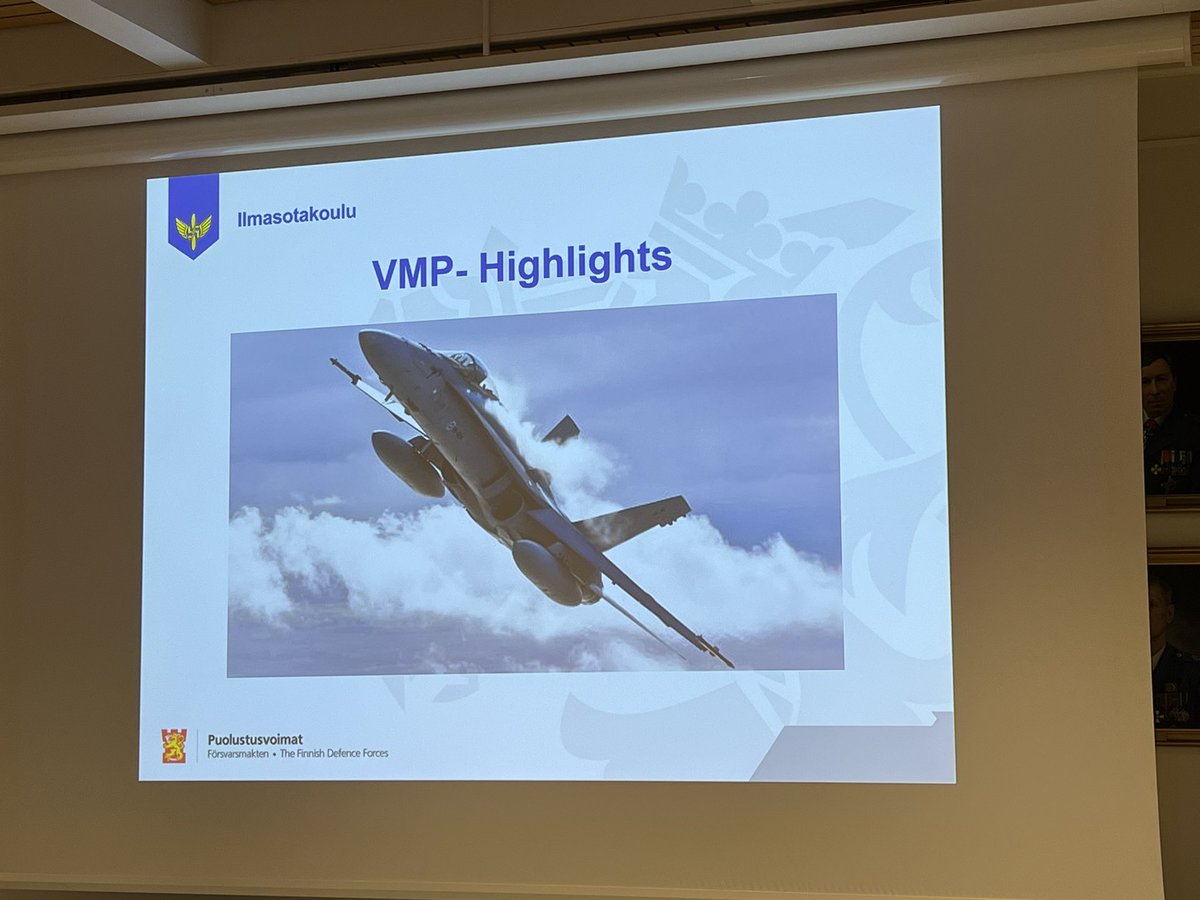 CapaPietilainen's tweet photo. Seurantakäynti @MPKoulutus Ilmapuolustuspiirissä. Kaksi päivää tiukkaa asiaa. @FinnishAirForce mukana aktiivisesti. Operatiivinen kumppanuus toimii! 👍🇫🇮 #ilmapp #ilmave #ilmask @KarjalanLsto #satlsto @Laplsto #puolustusvoimat #koulutus https://t.co/risRswhqHL