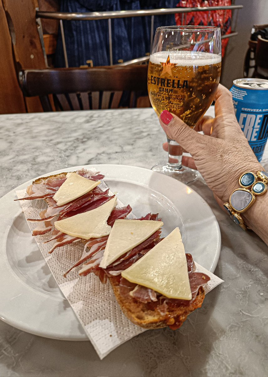SerendipiaBCN's tweet photo. Regalar-te moments.
Fins aviat, #Ibericus https://t.co/mleMFzbvq5
