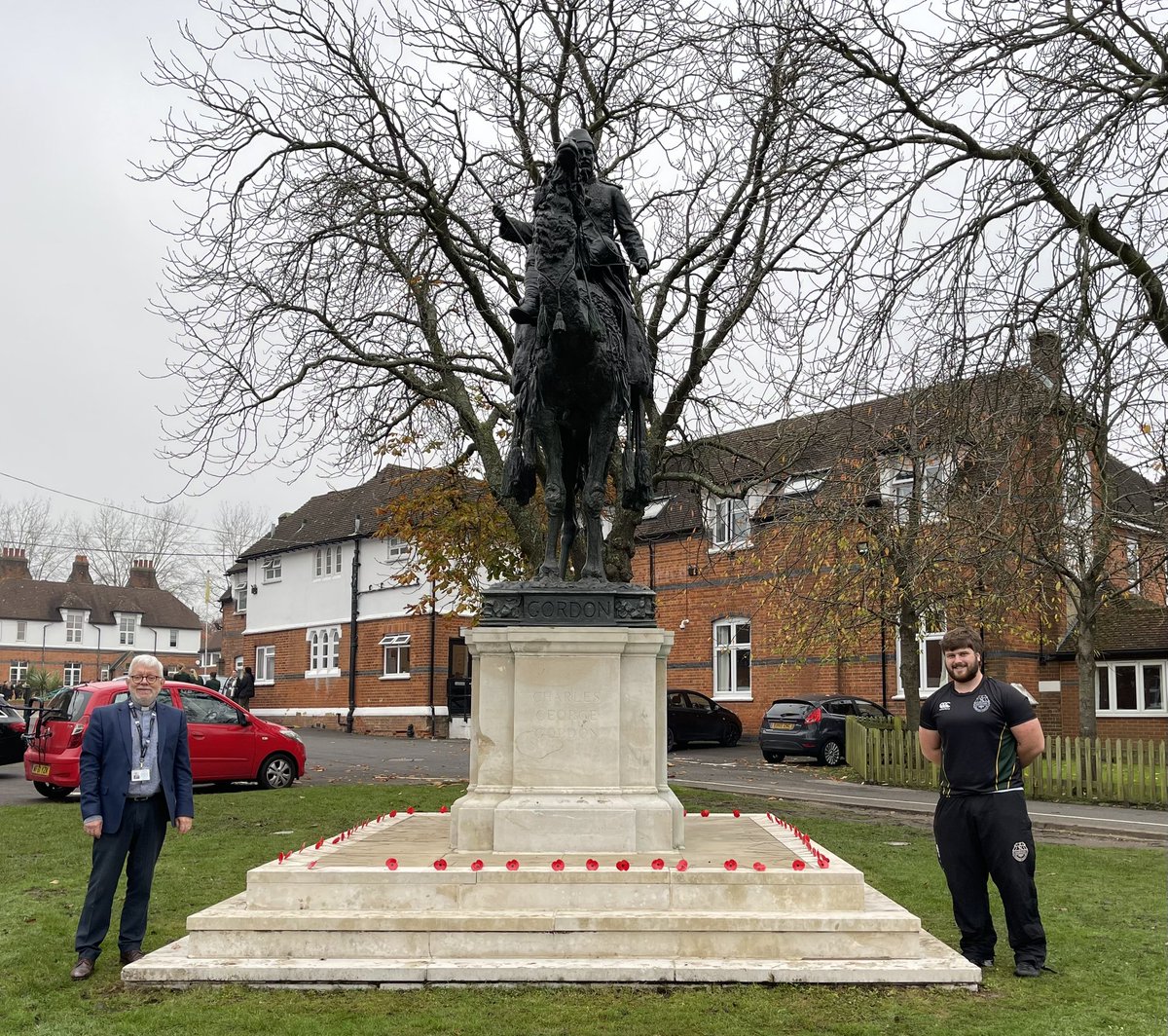 Gordon’s remembers the 156 boys who sacrificed their lives in WW1 and 36 in subsequent conflicts with poppies around General Gordon’s Memorial. The Remembrance Parade and Service takes place in school on Sunday from 10.45am. All welcome. #LestWeForget #weshallremember