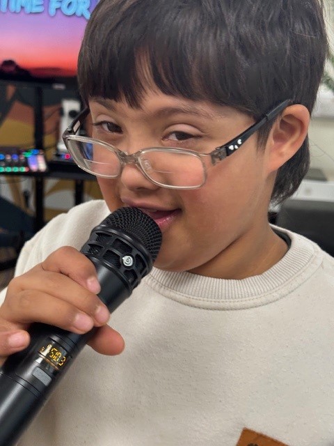 BWD_YPS's tweet image. What a fantastic celebration of Youth Work Week here in Blackburn with Darwen, celebrating equality, diversity and inclusion every day in our youth organisations 🙌#YWW2024 @natyouthagency  @ImranAkujii @blackburndarwen 
youtu.be/4hdHSAslv2c?si…